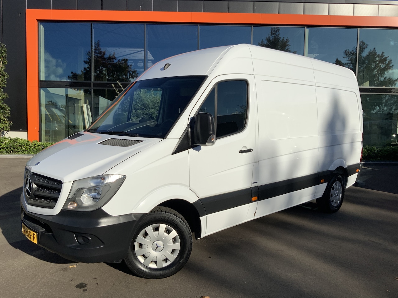 Mercedes-Benz Sprinter - 313 2.2 CDI 366 L2H2 Automaat Airco Cruise Navi Camera 3 Zits Trekhaak 2800 kg Euro 5 - AutoWereld.nl