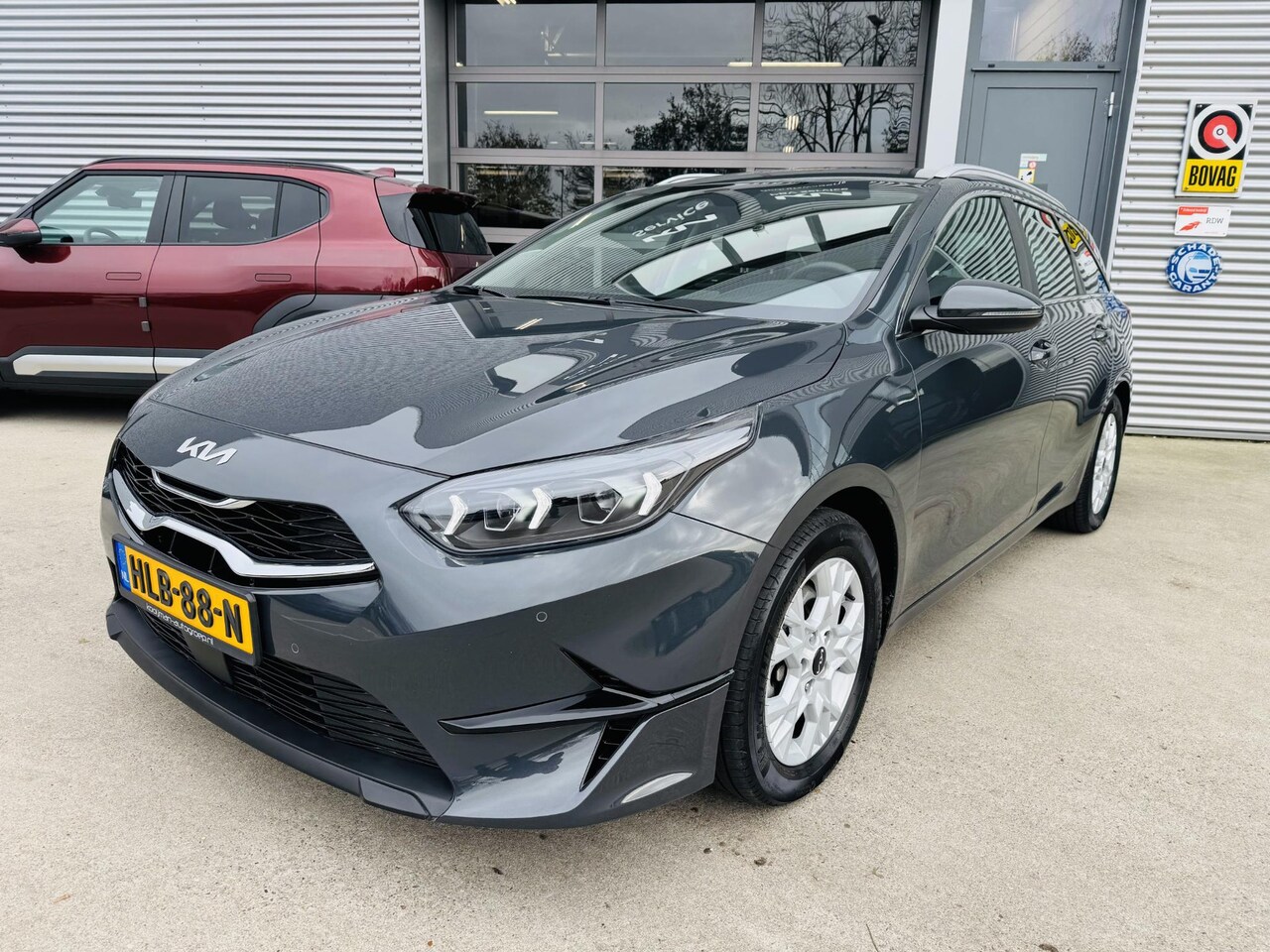 Kia Cee'd Sportswagon - Ceed 1.5 T-GDi DynamicLine Eerste Eigenaar | Trekhaak |  Climate Control | Navigatie | App - AutoWereld.nl