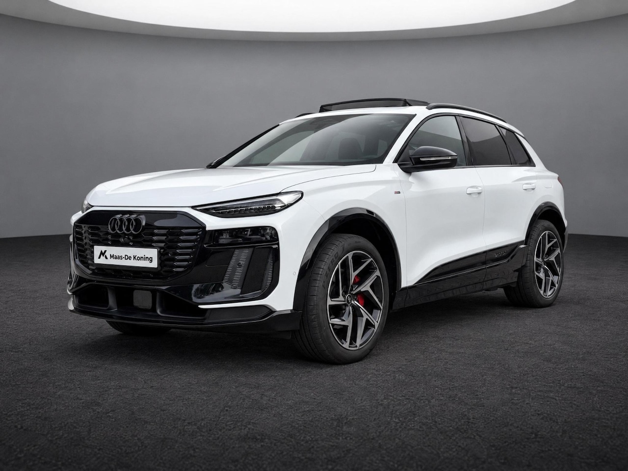 Audi Q6 e-tron - S edition performance 100 kWh 306pk · Panoramadak · 360 Camera · Wegklapbare Trekhaak · El - AutoWereld.nl