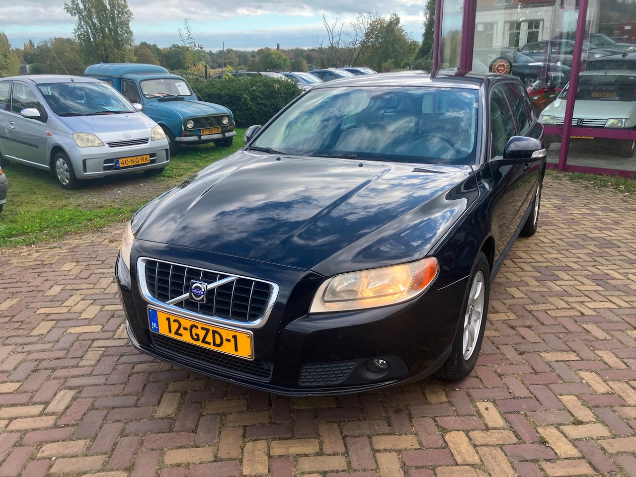 Volvo V70 - 2.0 Momentum 2.0 Momentum - AutoWereld.nl