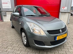 Suzuki Swift - 1.2 94pk Comfort Automaat / Trekhaak / Airconditioning / Stoelverw. voor / Reservewiel / 5