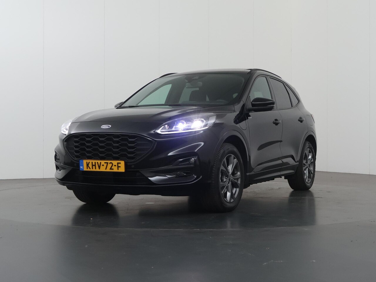 Ford Kuga - 2.5 PHEV ST-Line | Panoramadak | Winterpakket | B&O | Elektr. Achterklep | B&O | Parkeerca - AutoWereld.nl