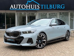 BMW 5-serie - 530e M-Sport Pano Laser HUD B&W 360'