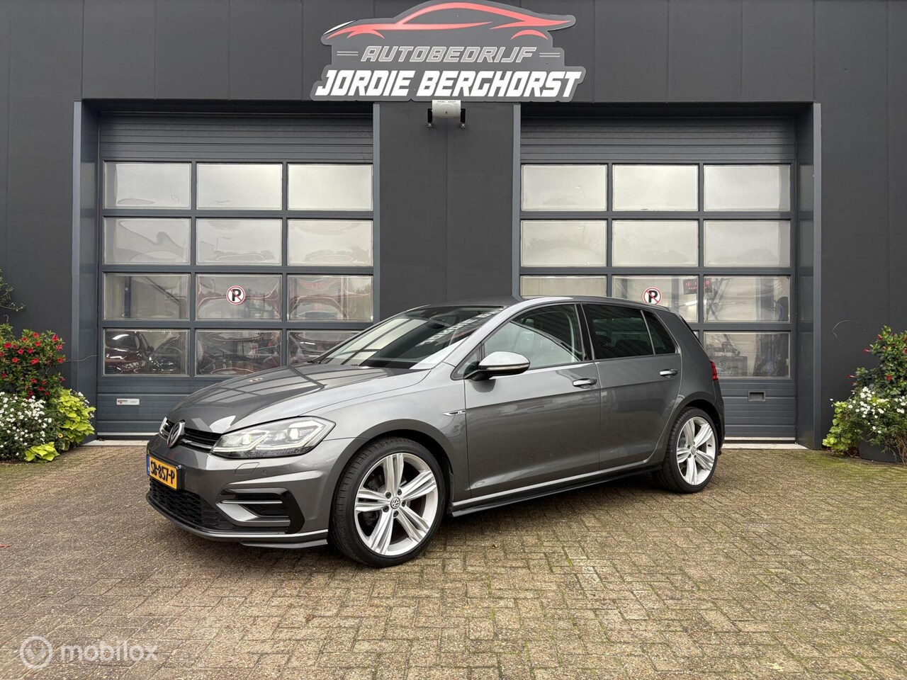 Volkswagen Golf - 1.4 TSI Highline Business R Automaat - AutoWereld.nl