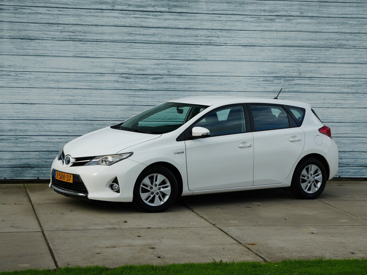 Toyota Auris - 1.8 Hybrid Aspiration Climate Trekhaak Camera - AutoWereld.nl