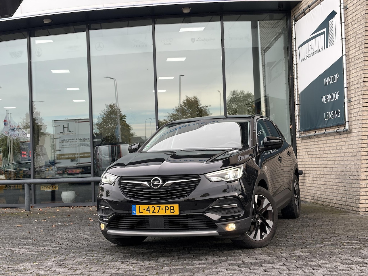 Opel Grandland X - 1.2 Turbo Executive*HAAK*CAM*ECC*CRUISE*NAVI*LED* - AutoWereld.nl
