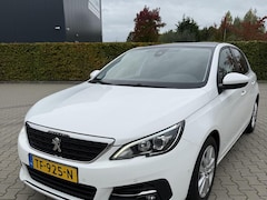 Peugeot 308 - 1.2 2018 | Panoramadak | NW DISTRIBUTIE