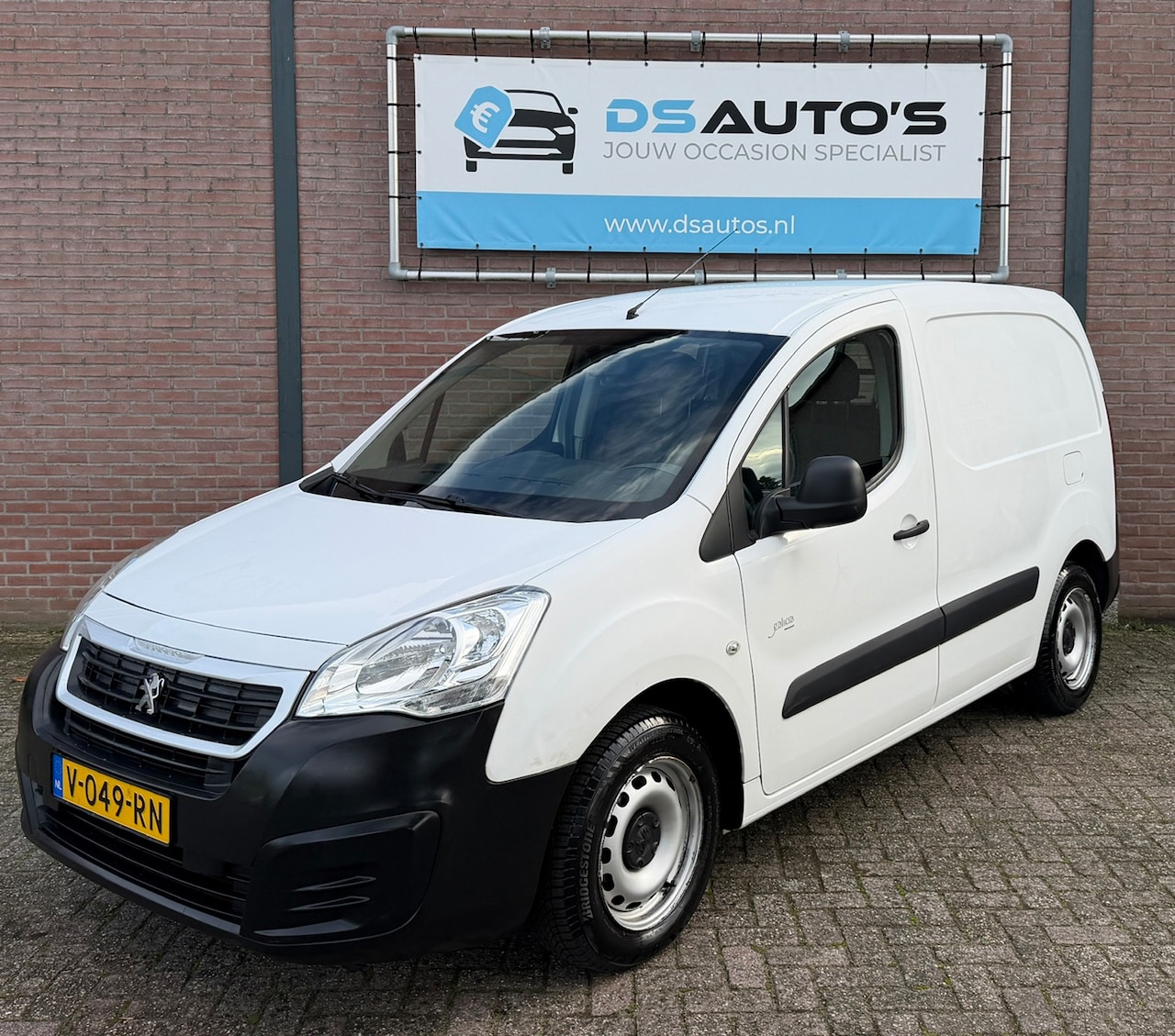 Peugeot Partner - 120 1.6 BlueHDi 100 L1 Premium S&S - AutoWereld.nl