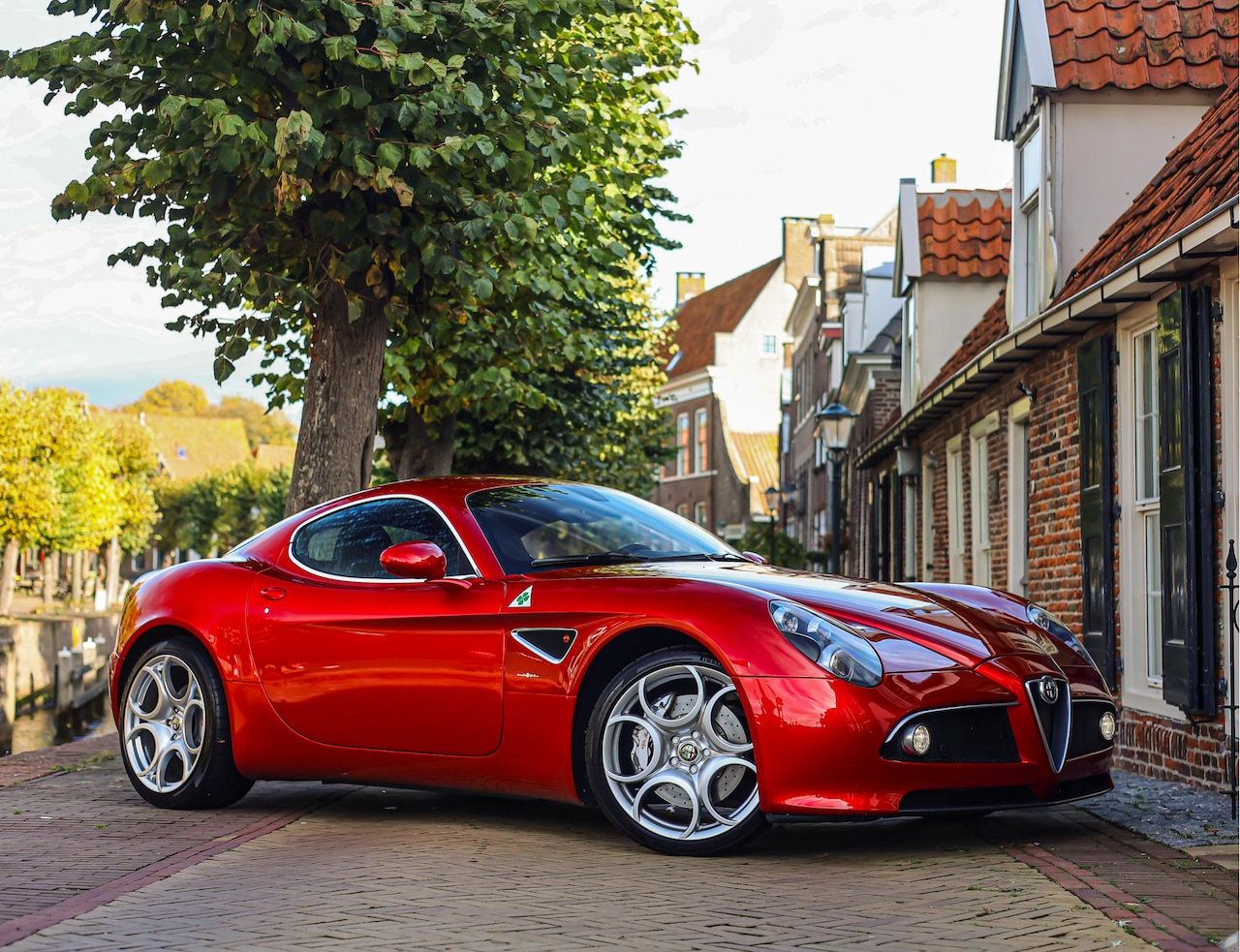 Alfa Romeo 8C Competizione - 4.7 V8 | Rosso Competizione - Collectable - AutoWereld.nl