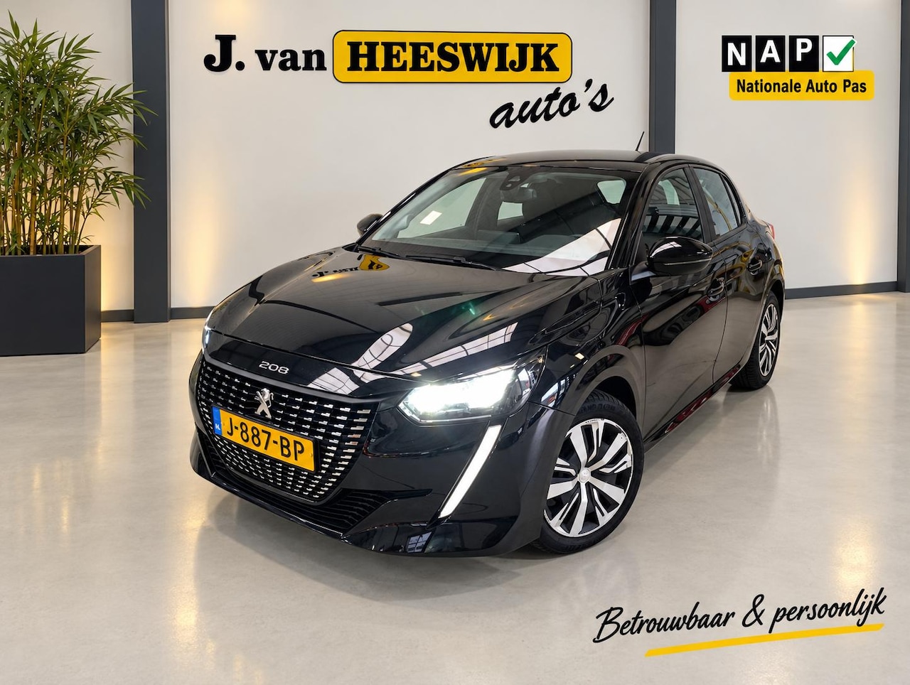 Peugeot 208 - 1.2 PureTech Blue Lease Active Navigatie | Parkeersensoren | Pack comfort pakket - AutoWereld.nl