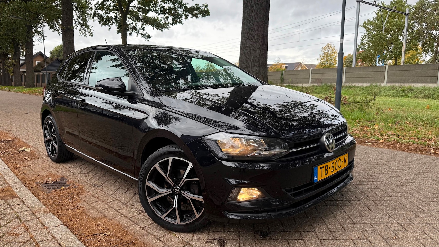 Volkswagen Polo - 1.0 TSI Comfortline Business 2018 NAP 17INCH - AutoWereld.nl