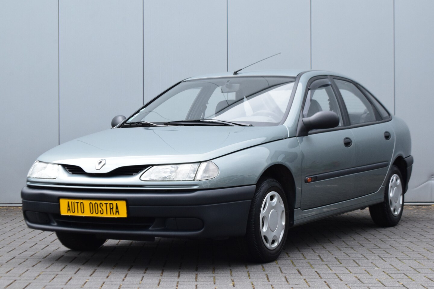 Renault Laguna - 1.8 RN 25dkm! - AutoWereld.nl