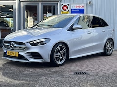 Mercedes-Benz B-klasse - 180 Business Solution AMG | NIEUWSTAAT | CAMERA | NAVI | ELEKTR KOFFERBAK | LED |