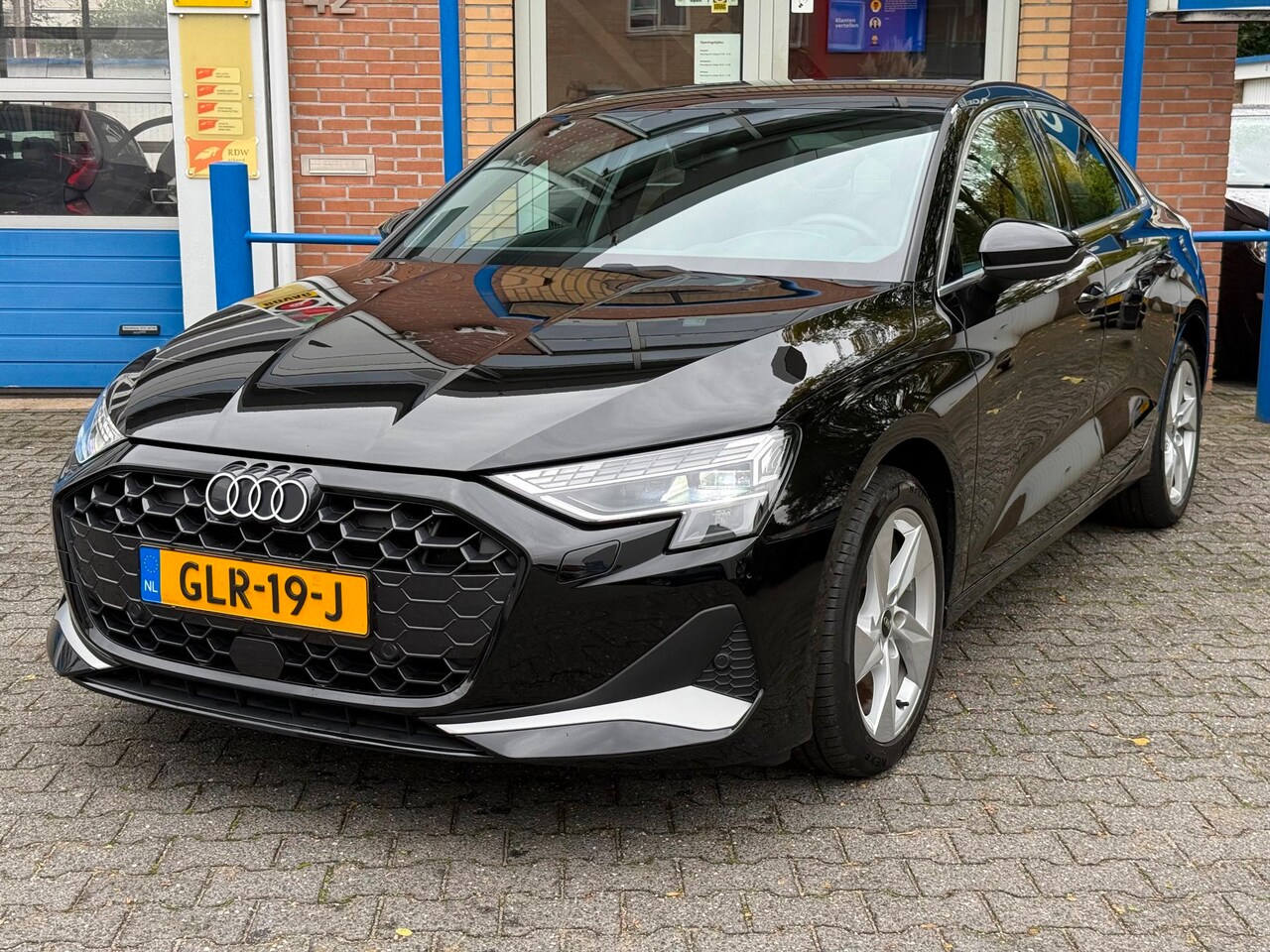 Audi A3 Limousine - 35 TFSI Advanced edition | Org. NL + NAP | Navi | Apple CarPlay | Park. sens. V+A + Camera - AutoWereld.nl