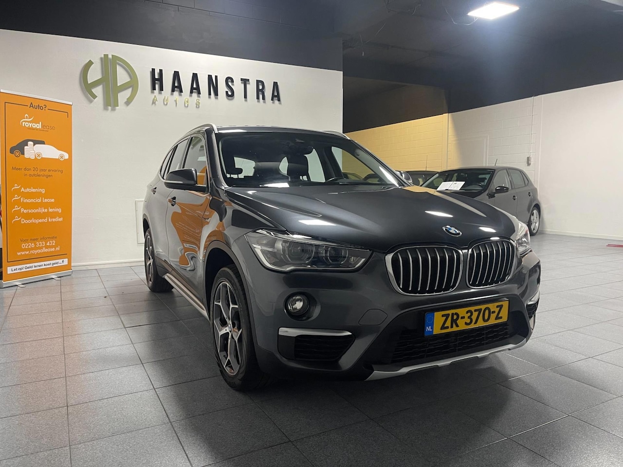 BMW X1 - SDrive20i High Executive Autom, Navigatie NL Auto! NAP - AutoWereld.nl