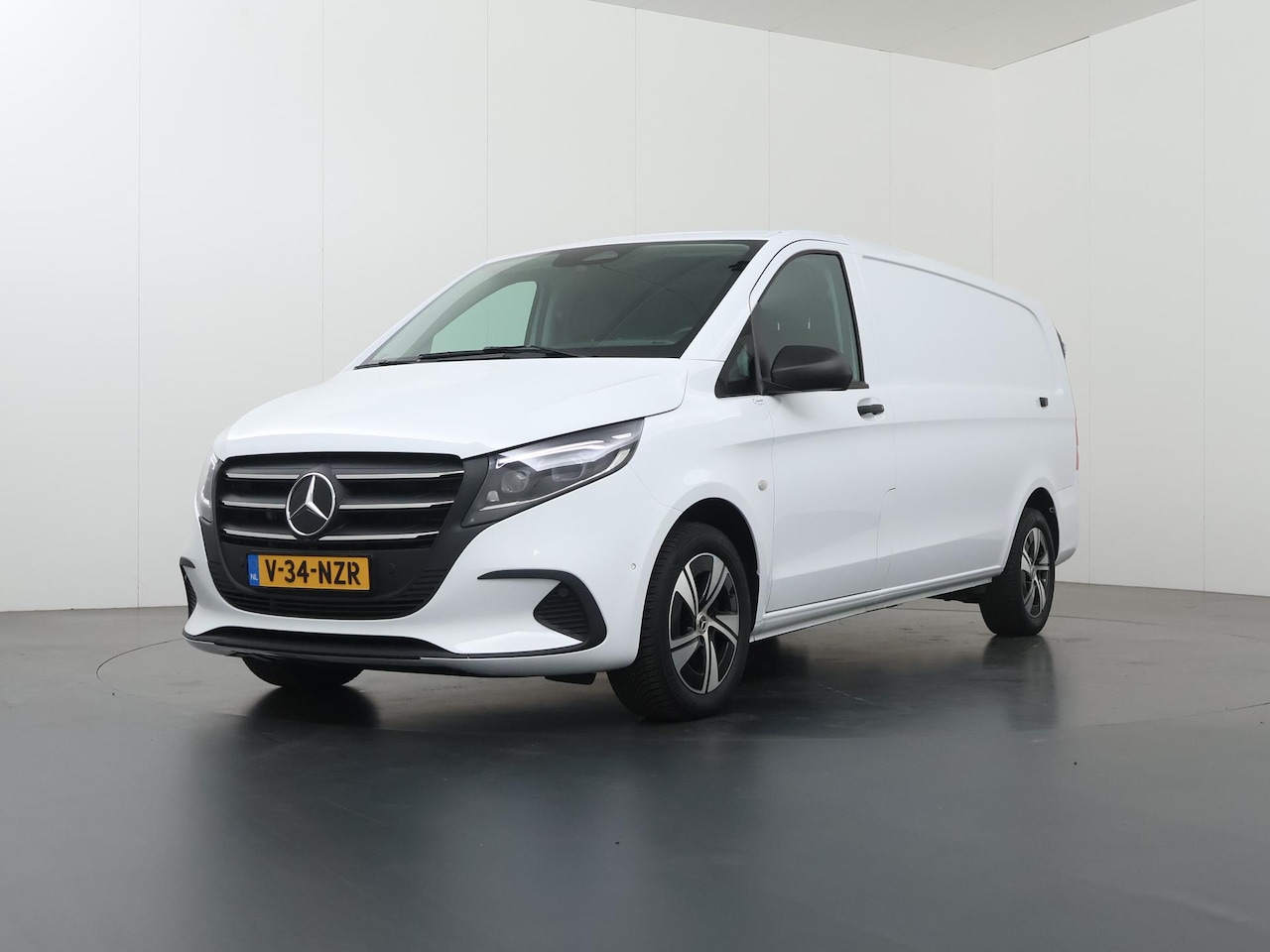 Mercedes-Benz Vito - 116 CDI L3 Pro | Aut.| L3 | 3-Zits | Trekhaak | - AutoWereld.nl