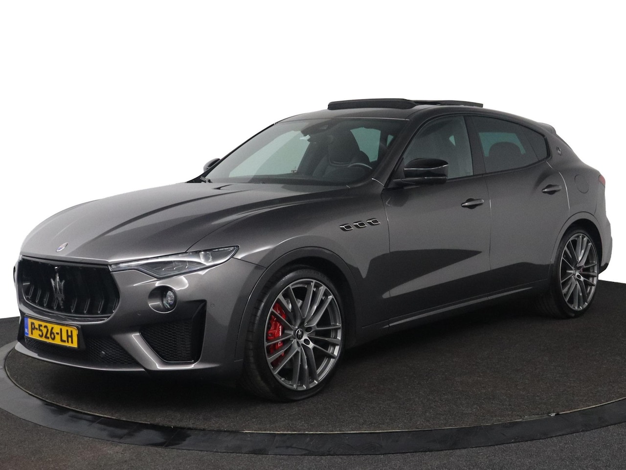 Maserati Levante - 3.8 V8 GTS 3.8 V8 531PK | 1e Eigenaar | Pano | Trekhaak | Dealeronderhouden - AutoWereld.nl