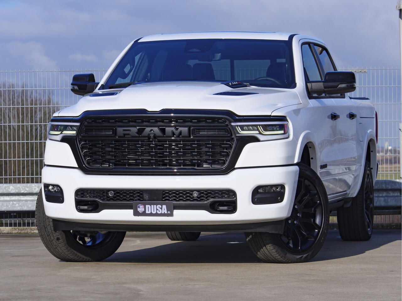 Dodge Ram 1500 - | Limited | Night | 3.0L Twin-Turbo I6 | High Output | BPM-VRIJ Massage stoelen | Harman K - AutoWereld.nl