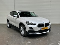 BMW X2 - SDrive18i High Executive Pano / Adaptief onderstel / Leer