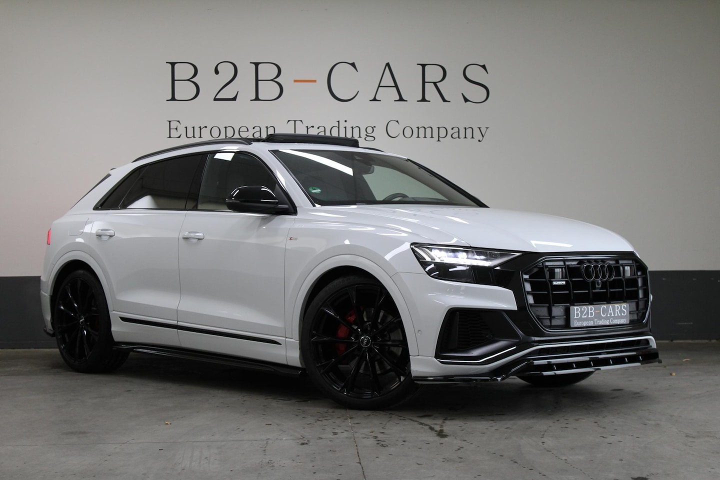 Audi Q8 - 55 TFSI Quattro | S-line | MAXTON I Panorama | Matrix LED | Luchtvering | ACC | Head-up Di - AutoWereld.nl