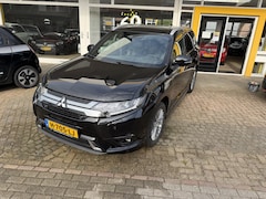 Mitsubishi Outlander - 2.4 PHEV Instyle NL AUTO Leer Trekhaak E.achterklep Navi