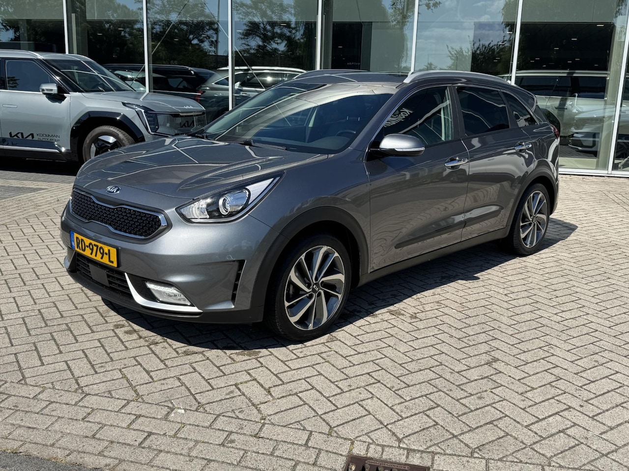 Kia Niro - 1.6 GDi Hybrid ExecutiveLine Trekhaak | Seat memory | JBL premium audio | LMV | Achteruit - AutoWereld.nl