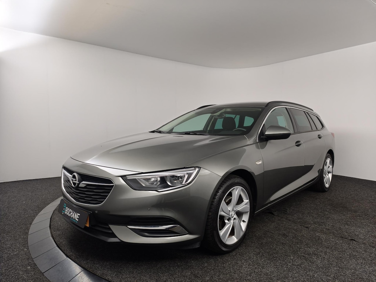 Opel Insignia Sports Tourer - 1.5 Turbo Innovation | Trekhaak | Parkeersensoren V+A | Stoelverwarming | Climate Control - AutoWereld.nl