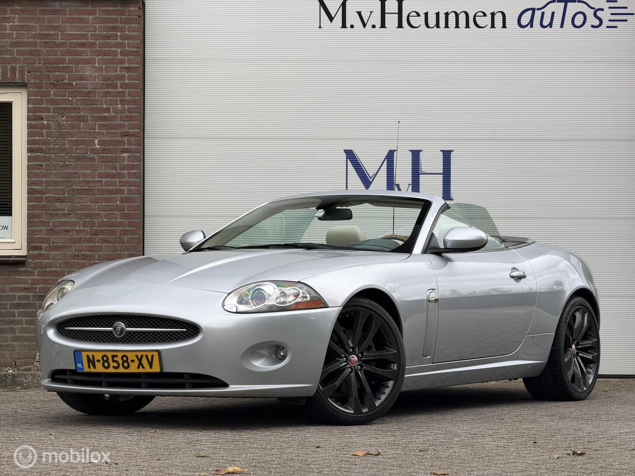 Jaguar XK - 4.2 V8 Convertible 20'' Stoel/Stuur Verwarming - AutoWereld.nl