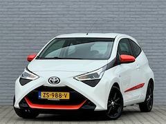 Toyota Aygo - 1.0 VVT-i X-Play 3-deurs | NL auto | Apple Car Play | Airco