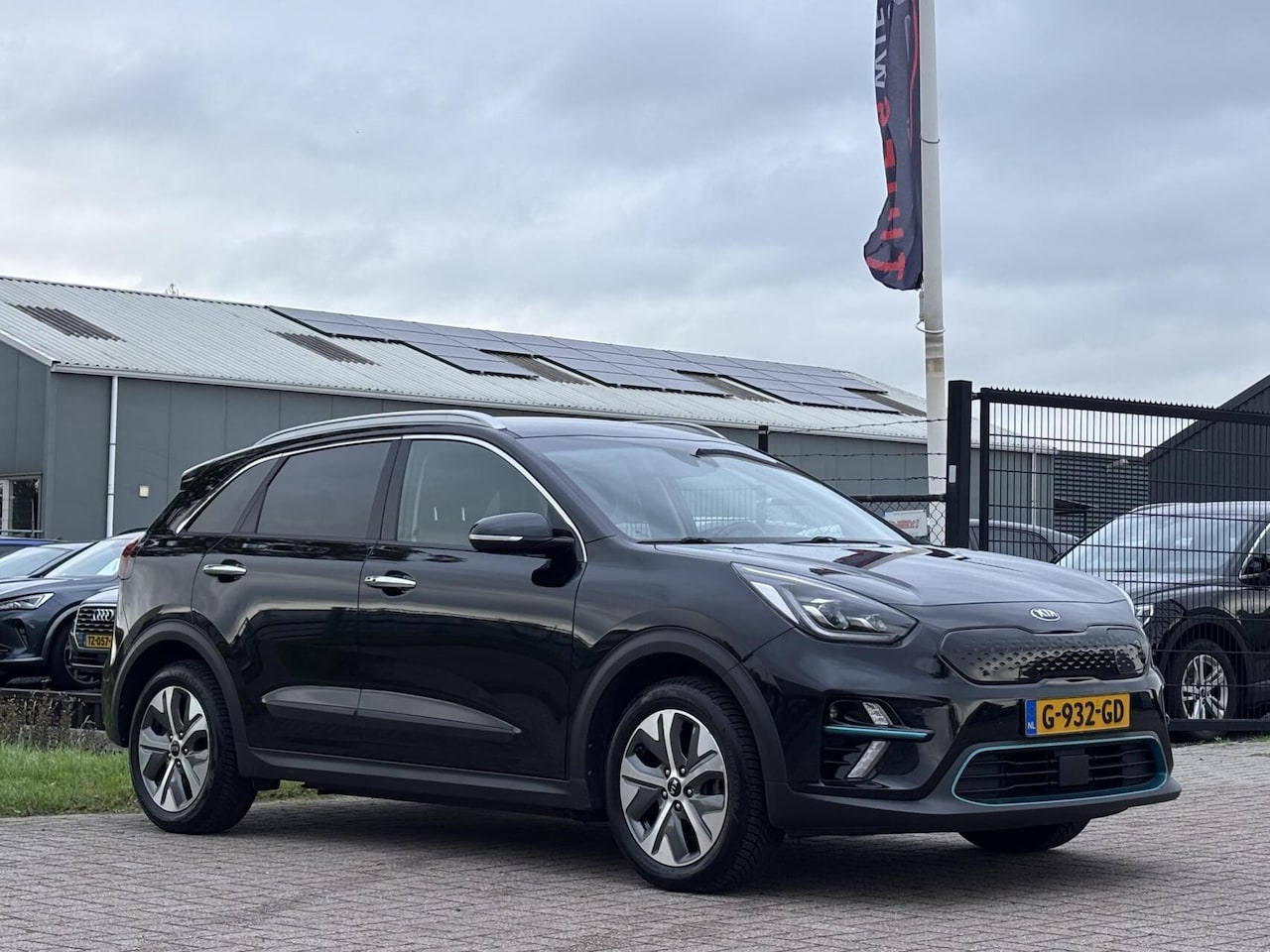 Kia e-Niro - ExecutiveLine 64 kWh acc camera leder - AutoWereld.nl