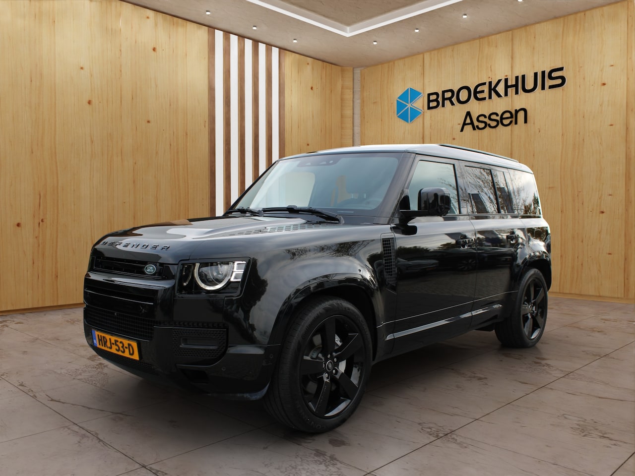 Land Rover Defender 110 - 2.0 P300e 110 X-Dynamic HSE | Luchtvering | 22 Inch | Stoel + Stuur Verwarming | Panoramad - AutoWereld.nl