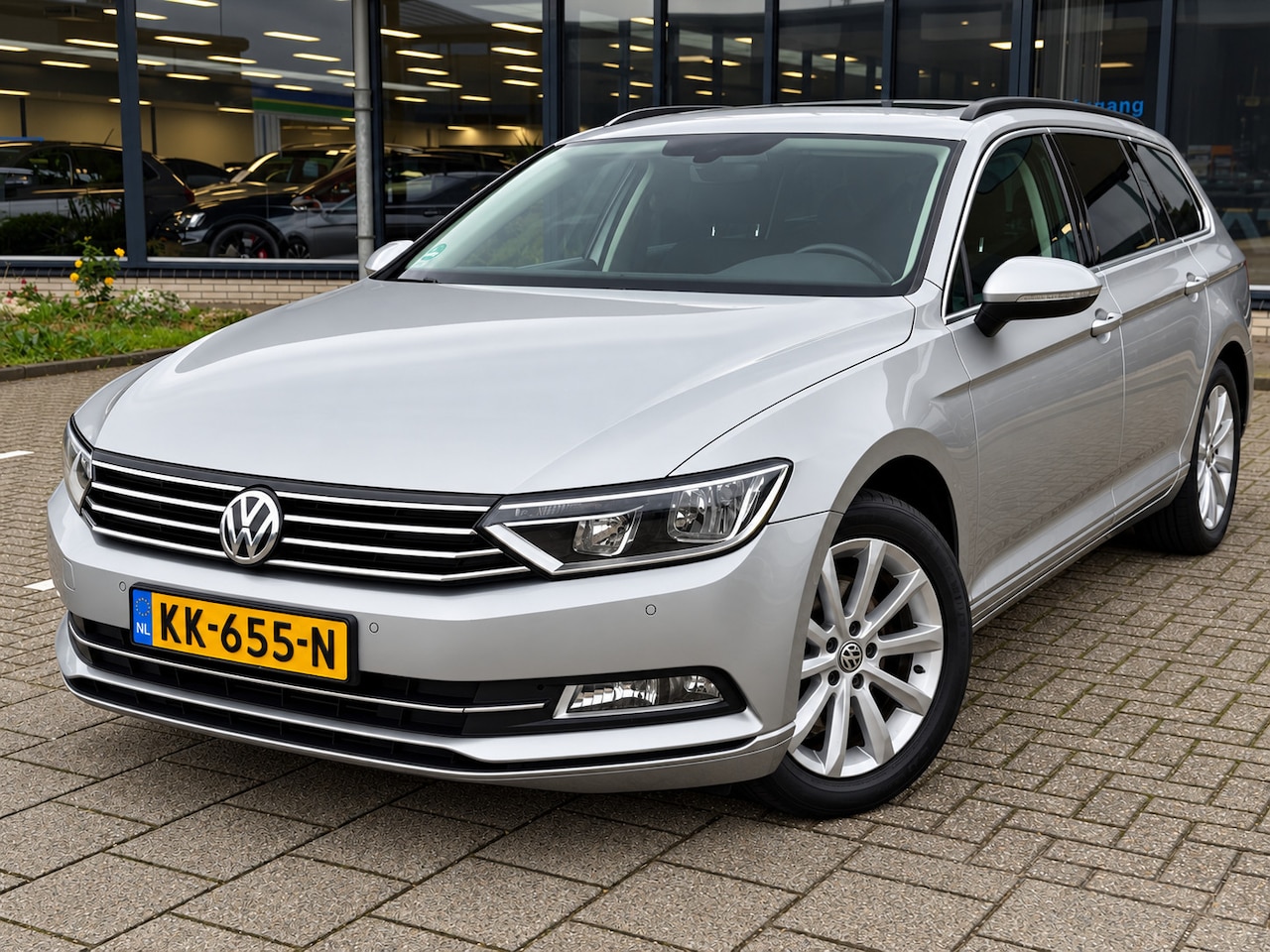 Volkswagen Passat Variant - 1.4 TSI ACT Connected Series l ACC l TREKHAAK - AutoWereld.nl