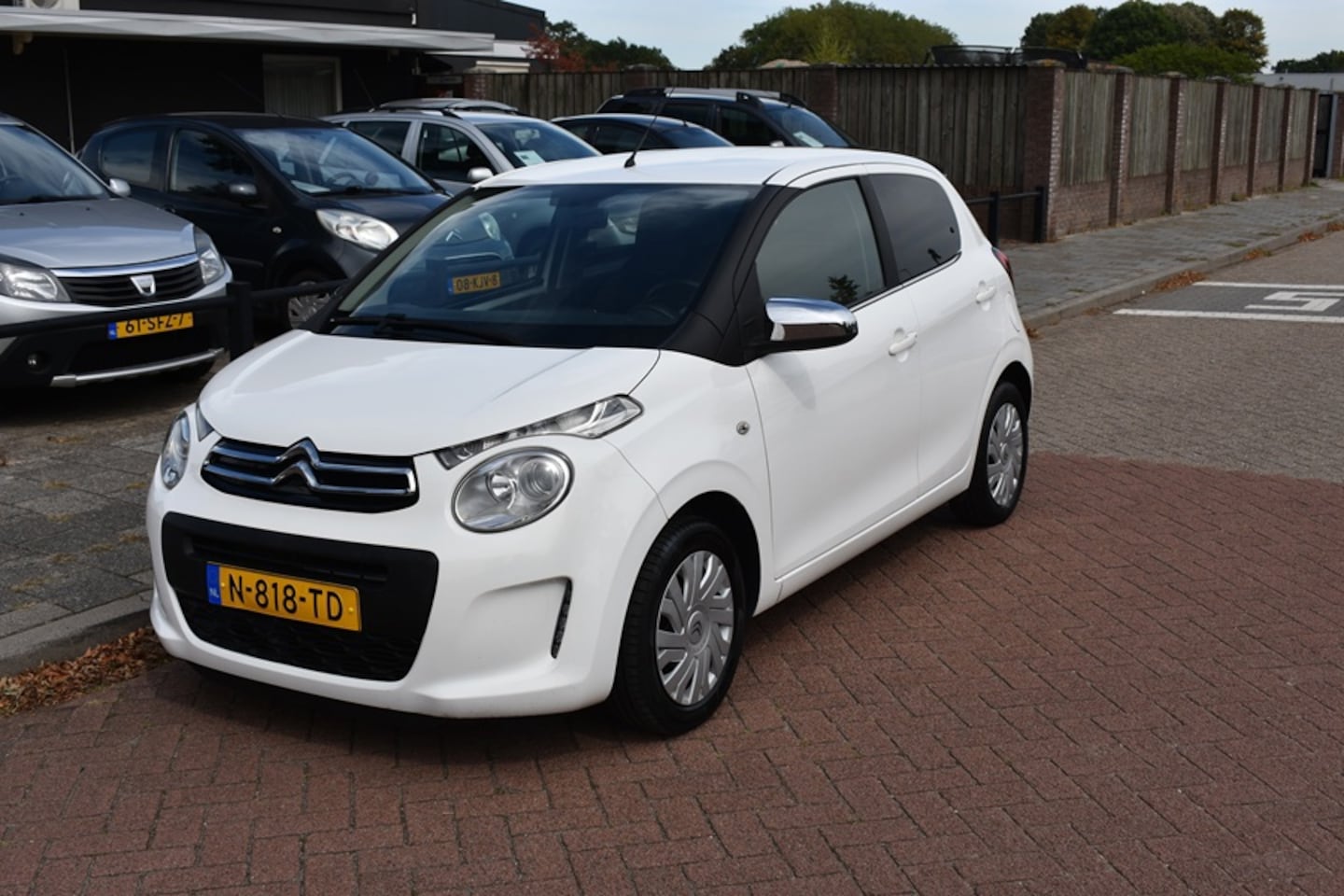 Citroën C1 - 1.0 VTi Feel\Carplay\Camera - AutoWereld.nl
