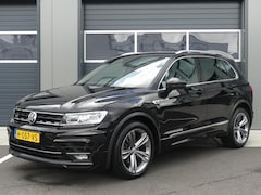 Volkswagen Tiguan - 1.5 TSI R-line ACT DSG / Automaat Groot Navi Digital Dashboard Xenon Adapt.Cruise Boekjes