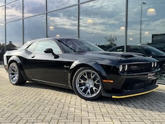 Dodge Challenger - SRT Hellcat Redeye Black Ghost 1 van 300