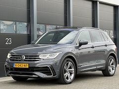 Volkswagen Tiguan - 2.0 TDI R-Line Head-Up Camera Pano Clima