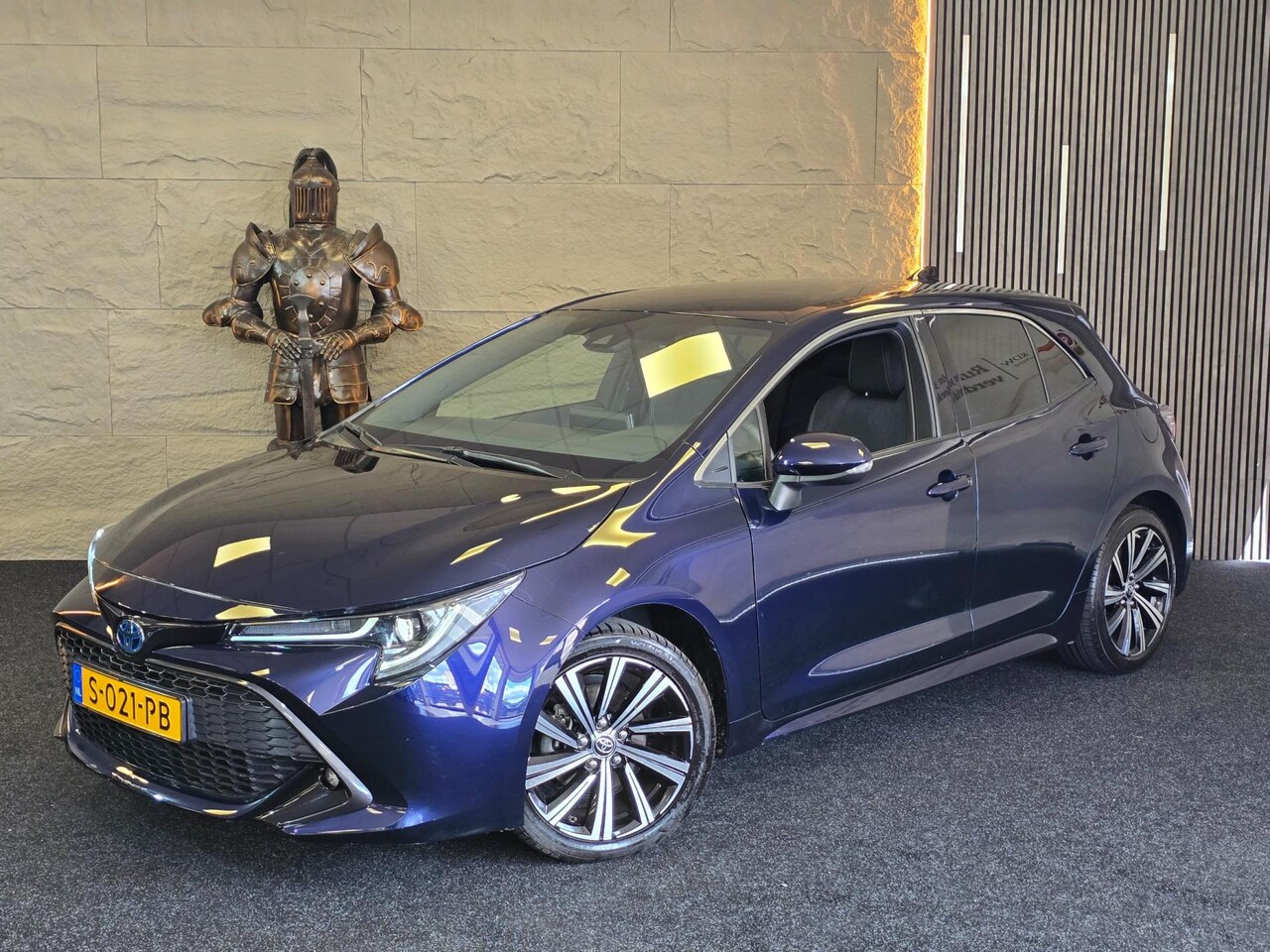 Toyota Corolla - 1.8 Hybrid Dynamic|GARANTIE|1E EIG|ADAP CRUISE|STOELVERW|LED - AutoWereld.nl