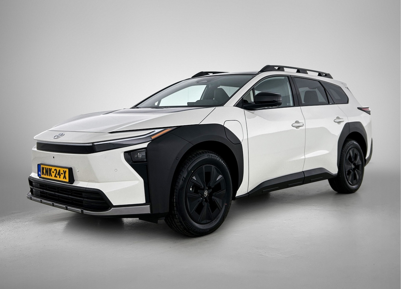 Toyota bZ4X Touring - Executive AWD 75 kWh EV-Deal | Panorama dak | Stoel en stuurwielverwarming | Stoelventilat - AutoWereld.nl