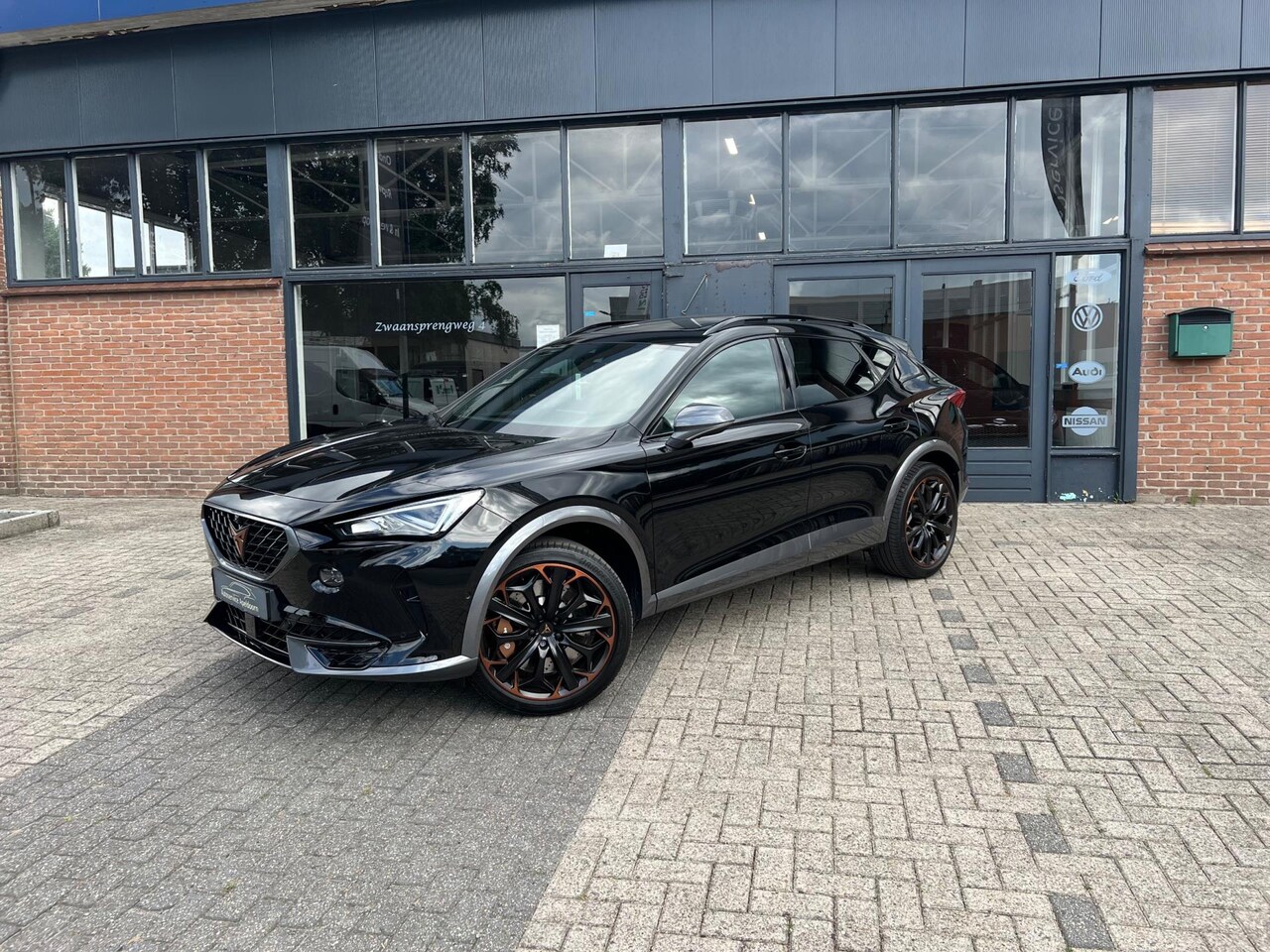 CUPRA Formentor - 2.0 TSI 4DRIVE 2.0 TSI 4DRIVE, Pano, Brembo, 360° Camera - AutoWereld.nl