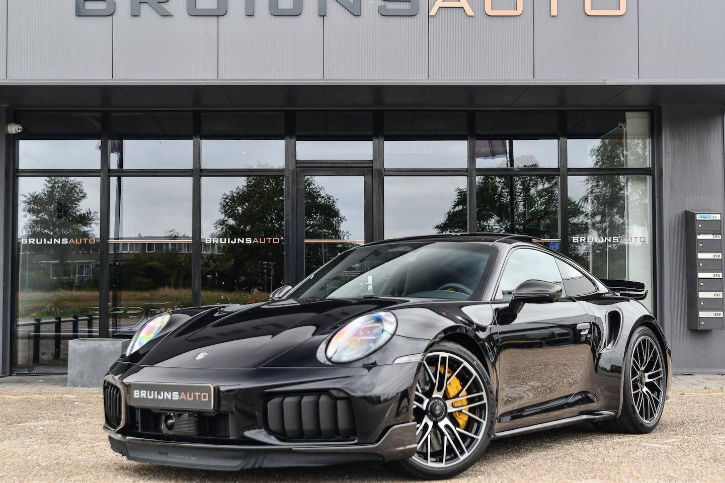 Porsche 911 - 992.2 Turbo S |Carbon|Burmester|Lift| - AutoWereld.nl