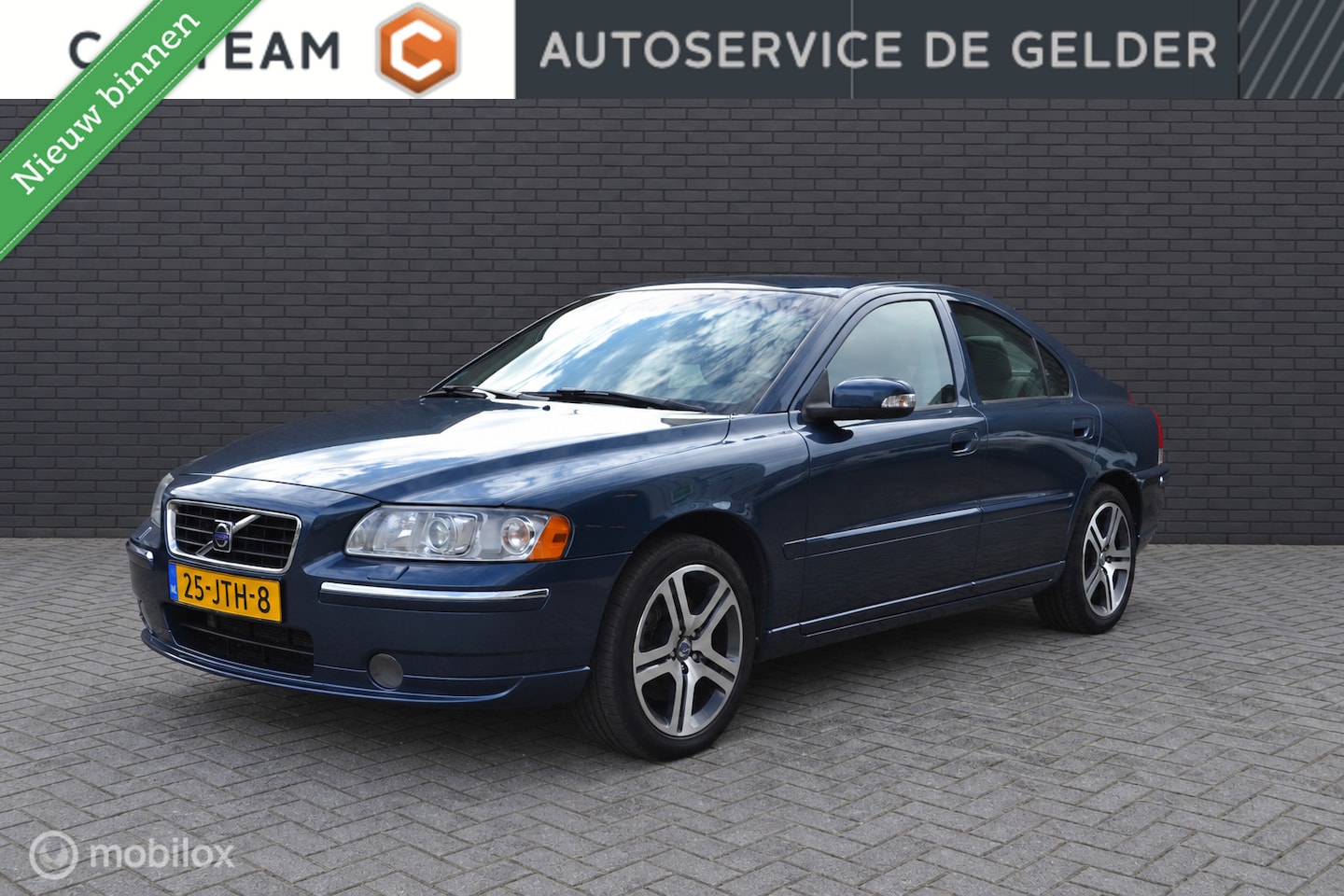 Volvo S60 - 2.5T Drivers Edition 2.5T Drivers Edition - AutoWereld.nl