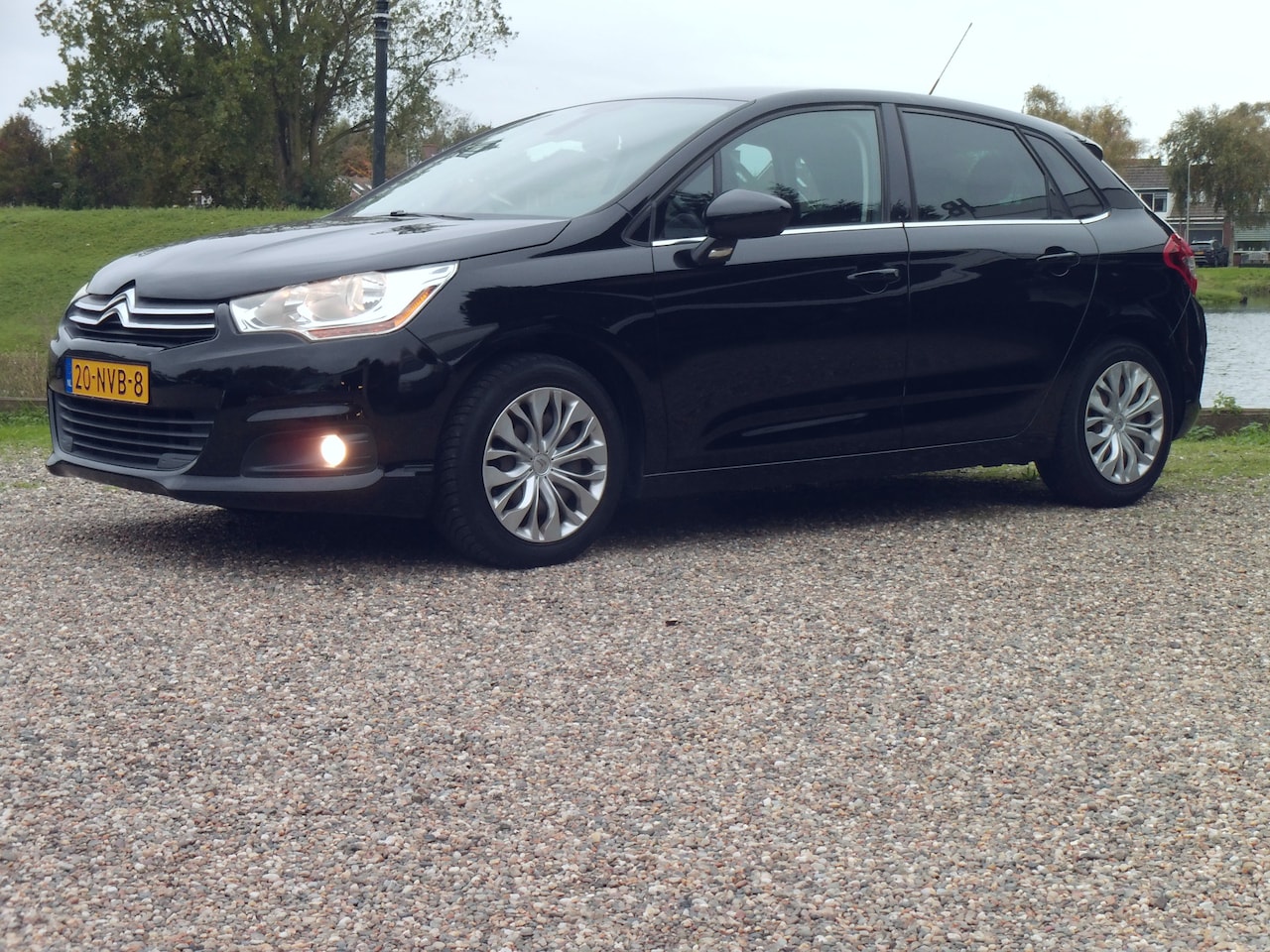 Citroën C4 - 1.6 VTi Tendance - Airco - AutoWereld.nl