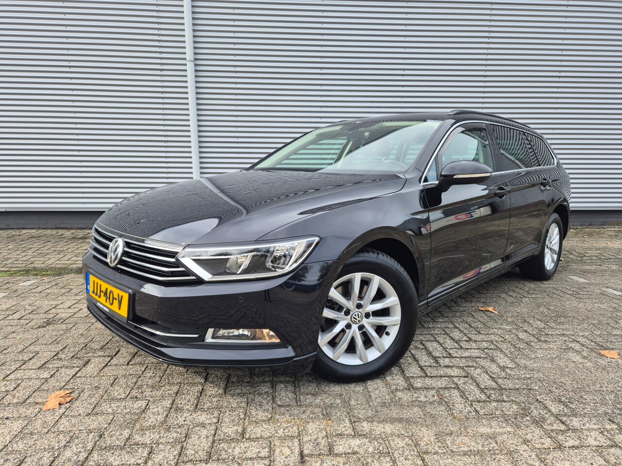 Volkswagen Passat Variant - 1.4 TSI ACT Highline 1.4 TSI ACT Highline ,airco,Carplay/Andriod,adap cruise,navigatie,stoelverwarming,parkeers - AutoWereld.nl