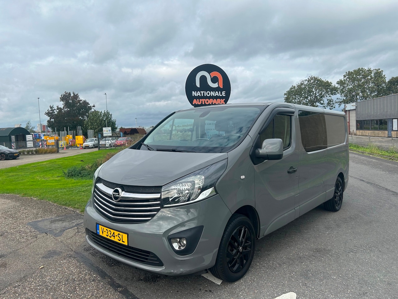 Opel Vivaro - | 2018 | 1.6 CDTI BiTurbo L2H1 DC Sport 146 pk | Handgeschakeld | Dubbele cabine | Ex BTW - AutoWereld.nl