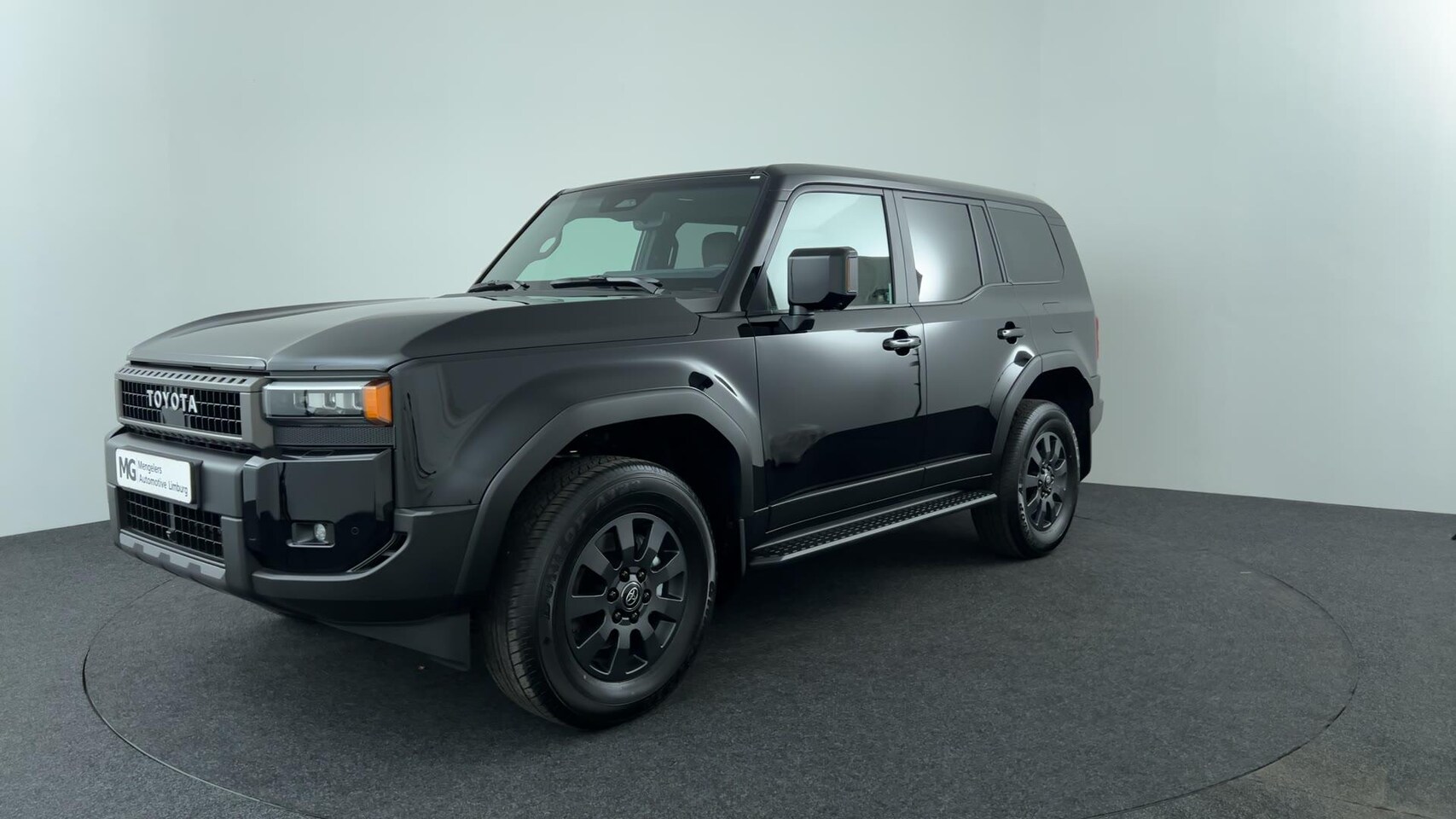 Toyota Land Cruiser Challenger - 2.8 D-4D 7p. *Prijs excl. BPM/BTW €77.000,- | Prijs op basis zakelijke koop | - AutoWereld.nl