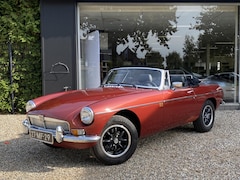 MG B type - 1.8 Roadster | Oldtimer | Overdrive | In Goede Staat | Softtop | Lederen Stoelen | Radio |