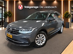 Volkswagen Tiguan - 1.4 TSI eHybrid comfort Business / navi / camera / carplay / boeken
