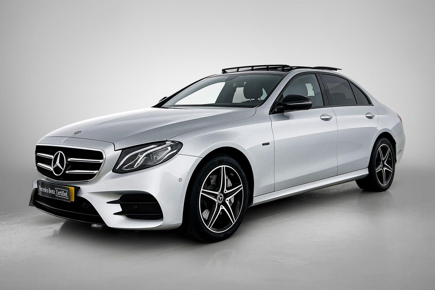 Mercedes-Benz E-klasse - E 300e Limousine Business Solution AMG | Advantage Pakket | Nightpakket | Panoramadak | LE - AutoWereld.nl