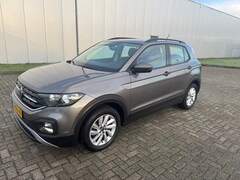 Volkswagen T-Cross - 1.0 TSI Life , Airco , Navigatie