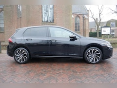 Volkswagen Golf - 1.0 TSI Life Business
